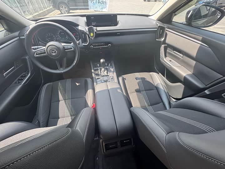 Photo 4 - Mazda CX-50