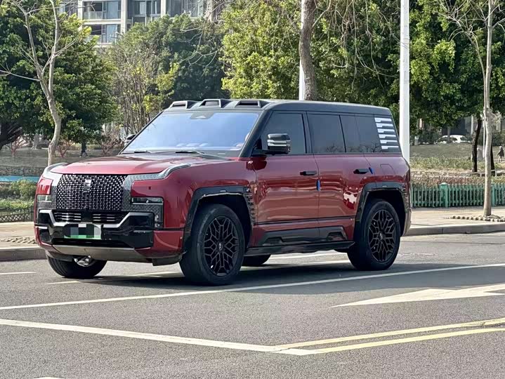 Photo 1 - BYD Yangwang U8