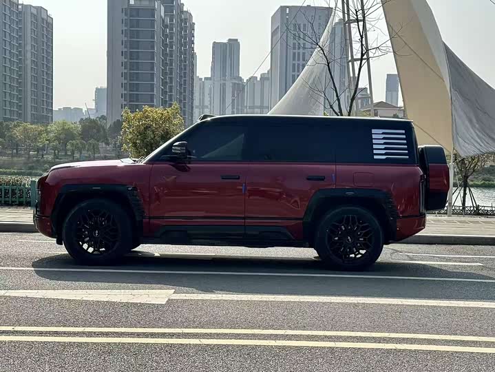 Photo 4 - BYD Yangwang U8