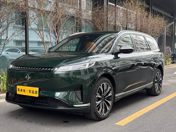 Photo 1 - Dongfeng Yipai eπ 008