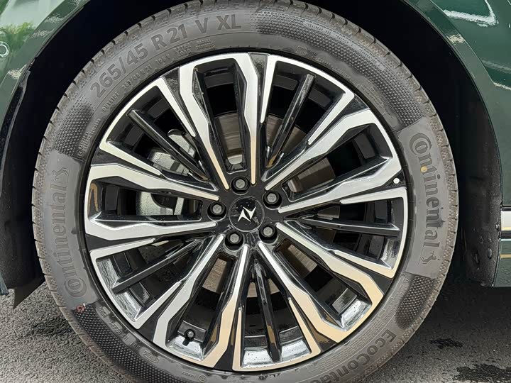 Photo 9 - Dongfeng Yipai eπ 008