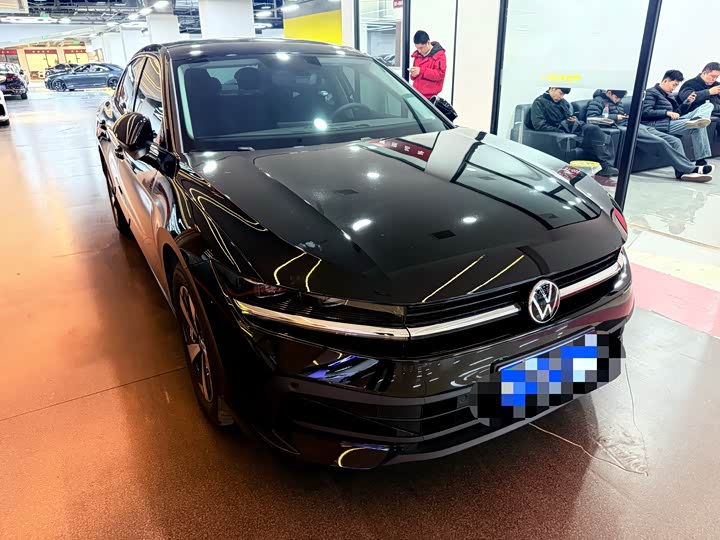 Фото 3 - Volkswagen Magotan