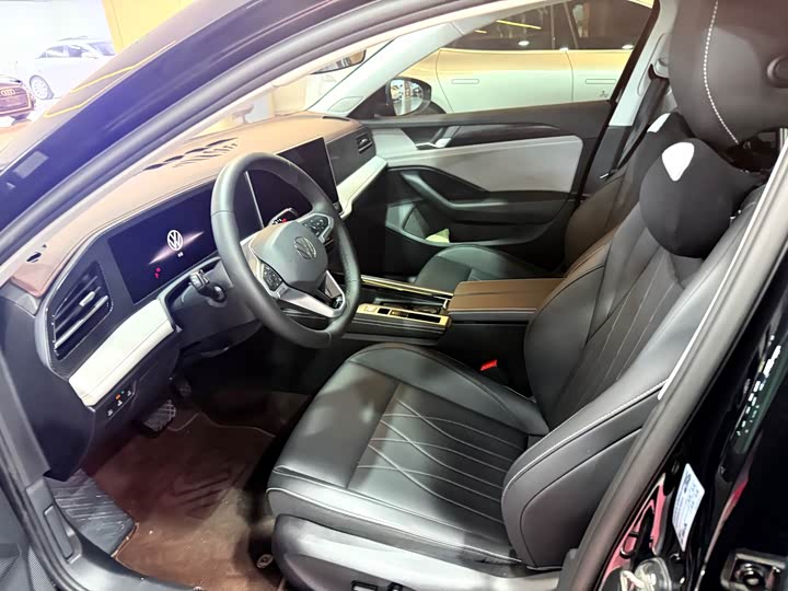 Фото 4 - Volkswagen Magotan