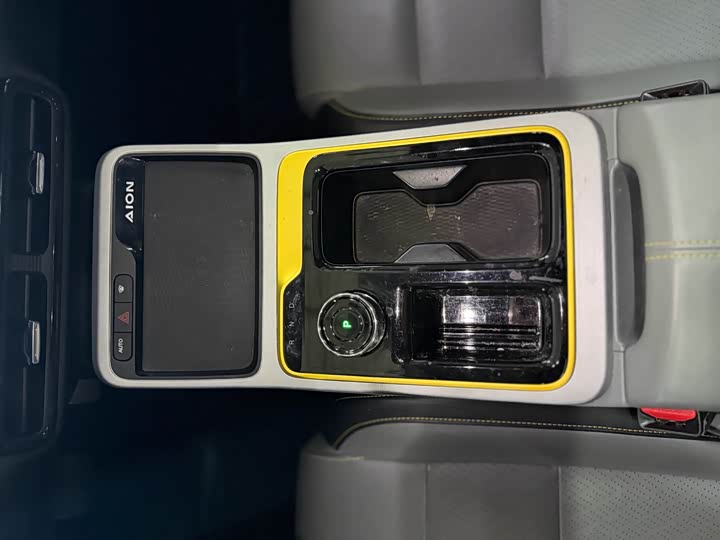 Фото 6 - GAC Aion Y