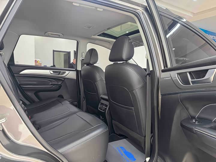 Фото 9 - Haval M6