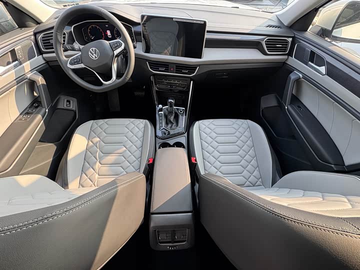 Фото 9 - Volkswagen Tayron