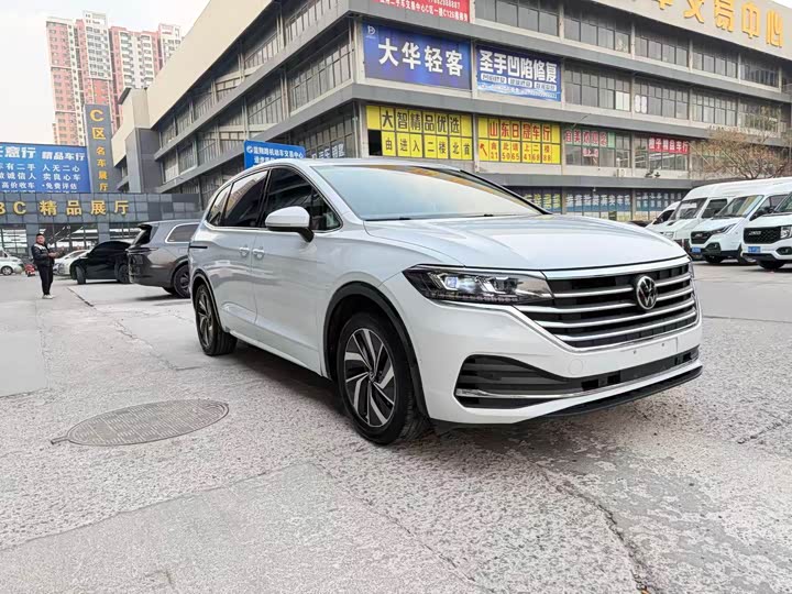 Фото 3 - Volkswagen Viloran