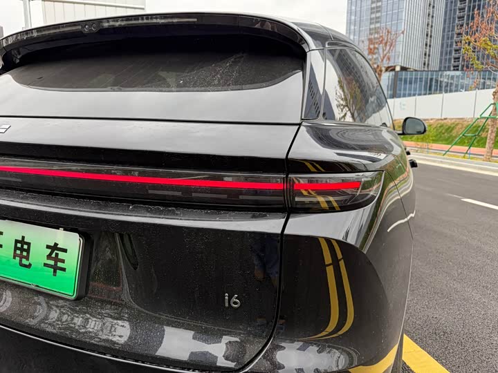 Фото 8 - LiXiang i6