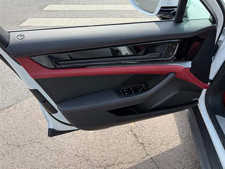 Фото 6 - Porsche Panamera