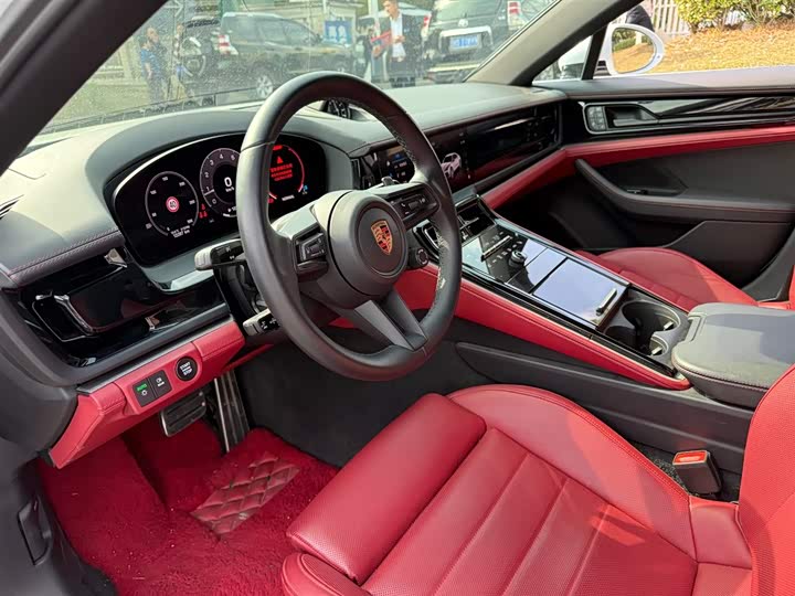 Фото 7 - Porsche Panamera