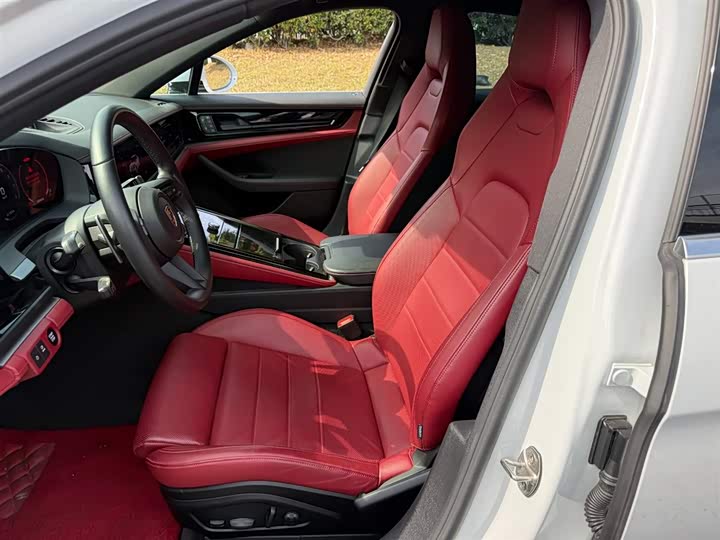 Фото 8 - Porsche Panamera