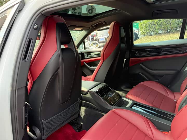 Фото 9 - Porsche Panamera