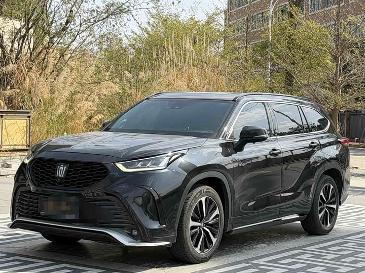 Фото 1 - Toyota Crown Kluger