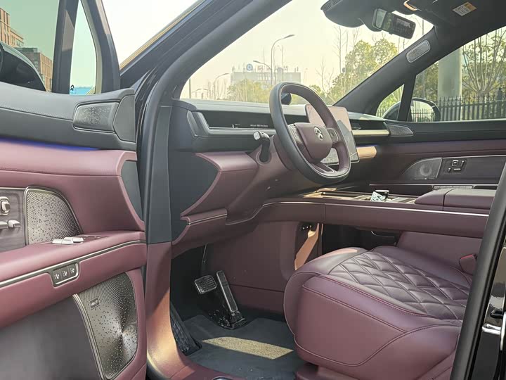 Фото 4 - Nio ES8