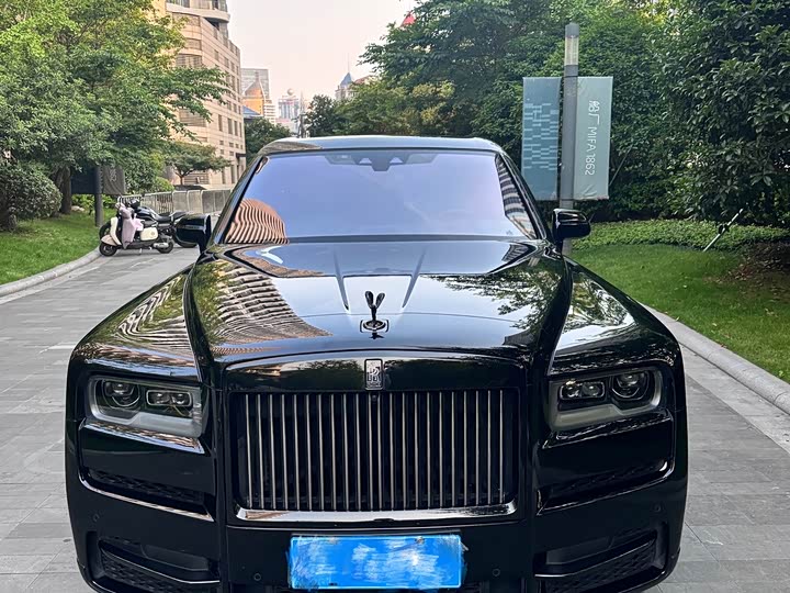 Photo 3 - Rolls-Royce Cullinan