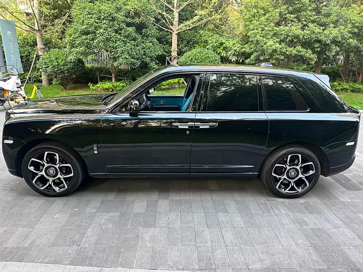 Photo 6 - Rolls-Royce Cullinan