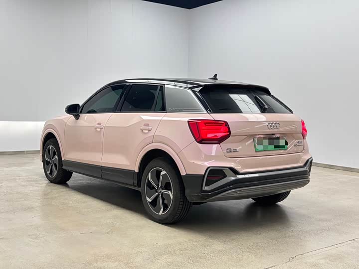 Фото 5 - Audi Q2L e-tron