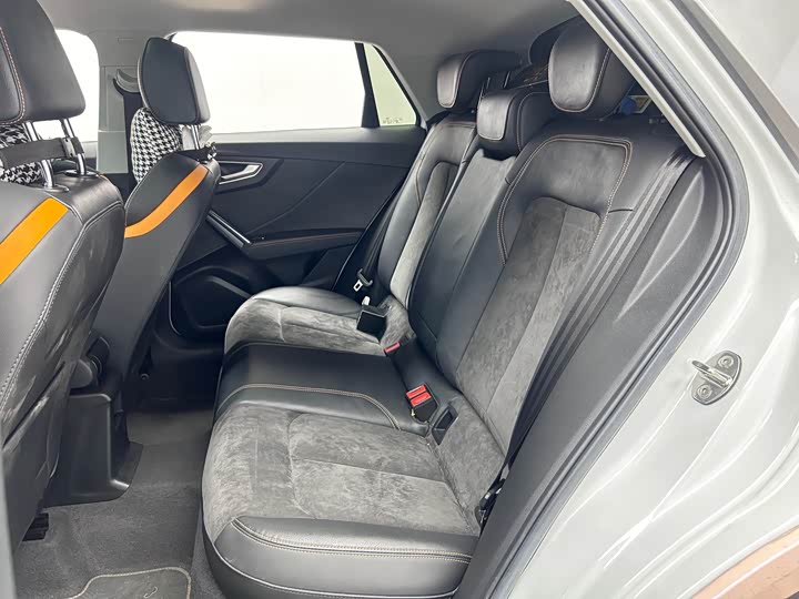 Фото 7 - Audi Q2L e-tron