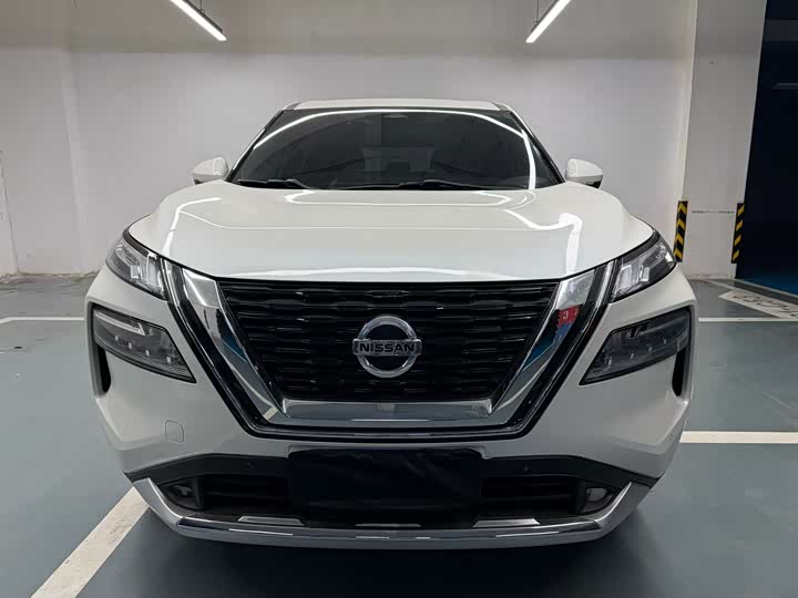 Фото 2 - Nissan X-Trail