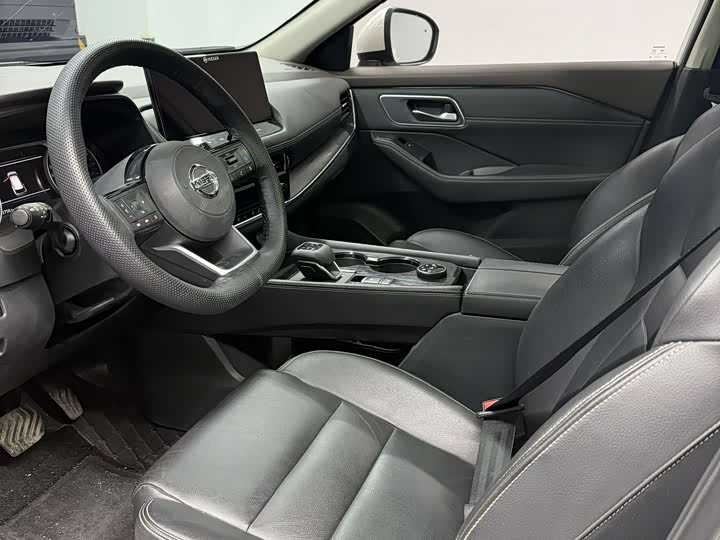 Фото 6 - Nissan X-Trail