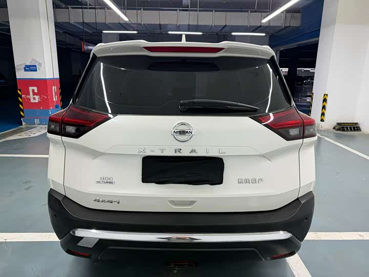 Фото 8 - Nissan X-Trail