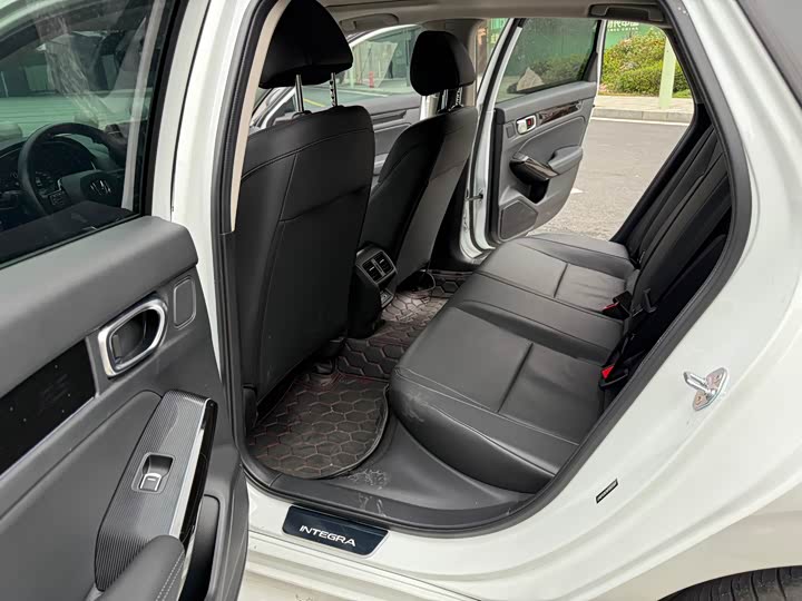 Фото 7 - Honda Integra