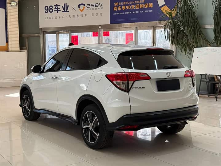 Фото 6 - Honda Vezel