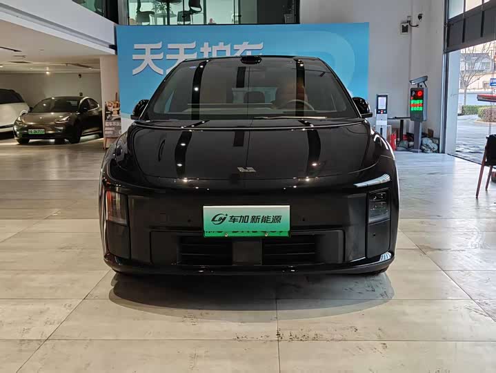 Фото 2 - LiXiang i6