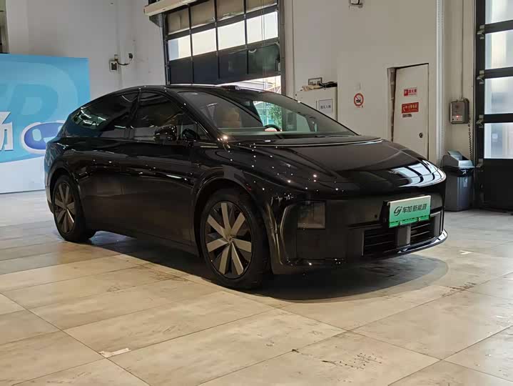 Фото 3 - LiXiang i6