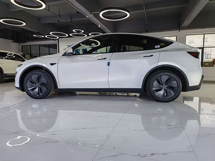 Фото 7 - Tesla Model Y