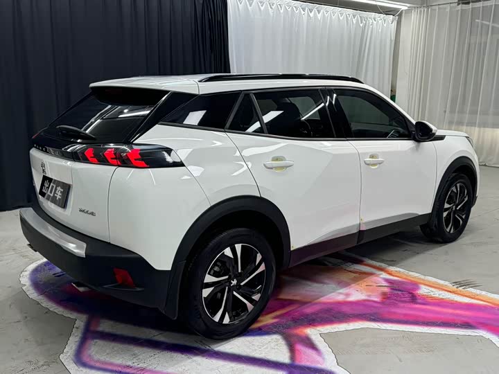 Фото 6 - Peugeot 2008