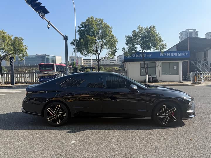 Фото 4 - Hyundai Sonata N Line