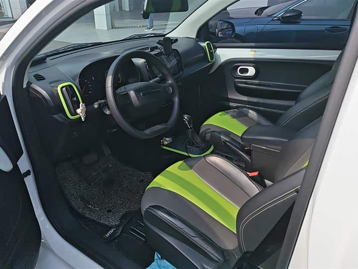 Фото 9 - Roewe Clever