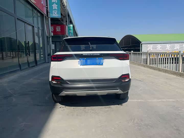 Фото 5 - Bestune T77