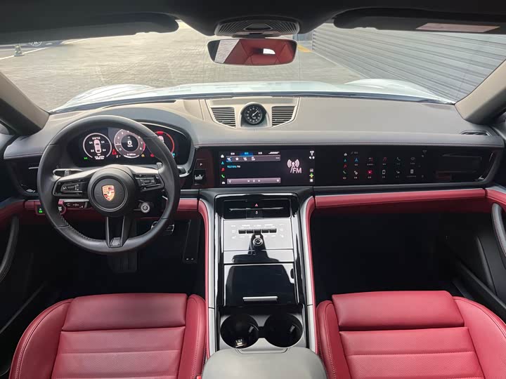 Фото 8 - Porsche Panamera