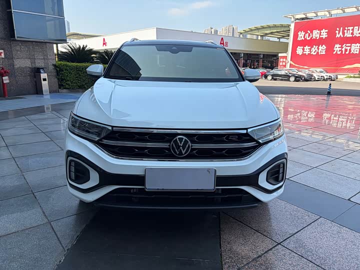 Фото 2 - Volkswagen T-Roc