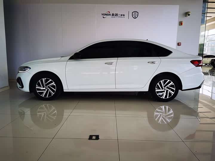 Фото 3 - Volkswagen Lavida