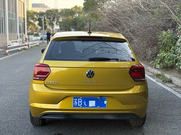 Фото 6 - Volkswagen Polo