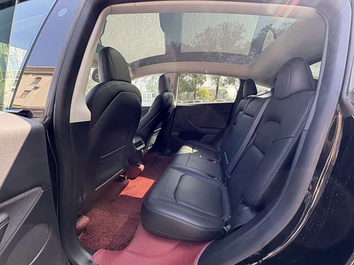 Фото 9 - Tesla Model Y