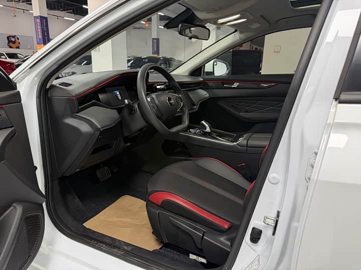 Photo 5 - Dongfeng Aeolus Yixuan Max