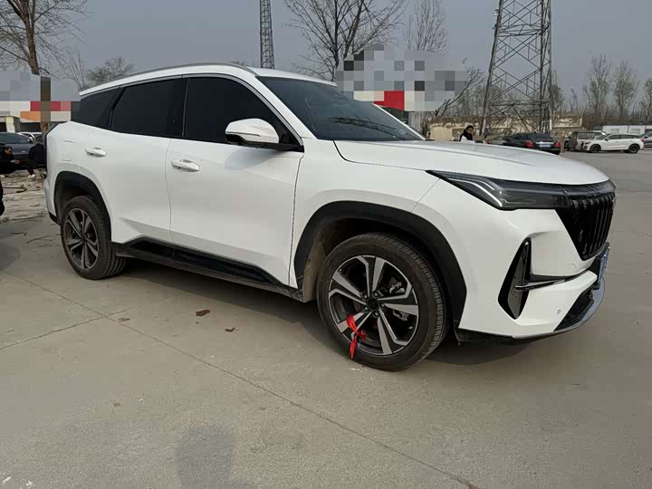 Фото 3 - Geely Atlas L