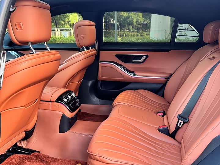 Фото 6 - Mercedes-Benz S-Class