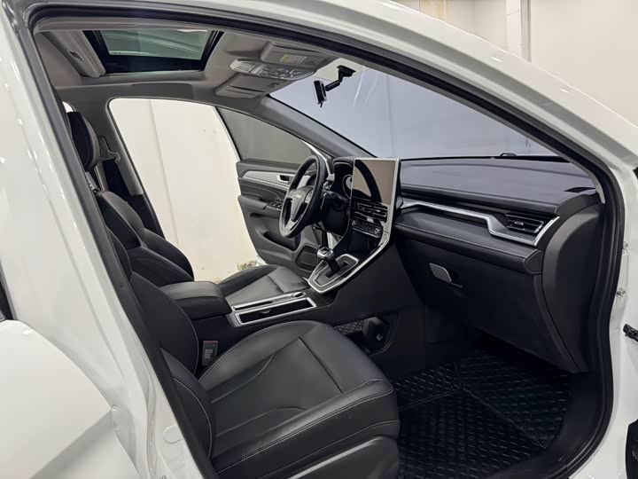 Фото 4 - Haval M6