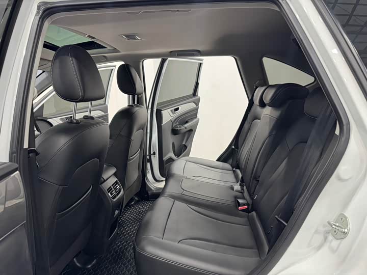 Фото 6 - Haval M6