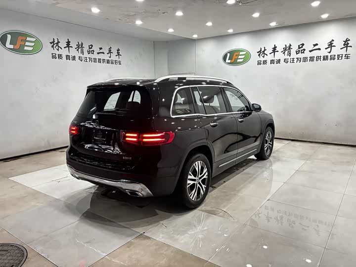 Фото 4 - Mercedes-Benz GLB-Class