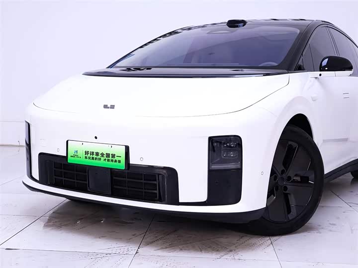 Фото 3 - LiXiang i8