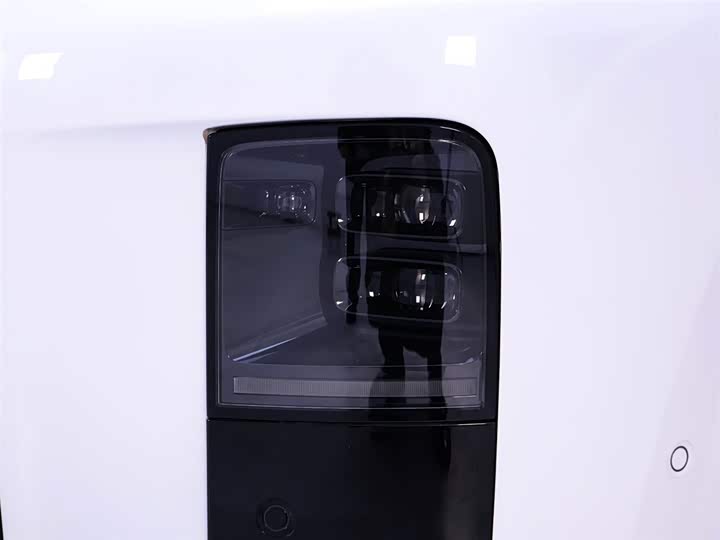 Фото 4 - LiXiang i8