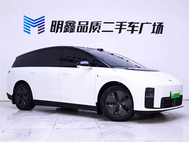 Фото 5 - LiXiang i8