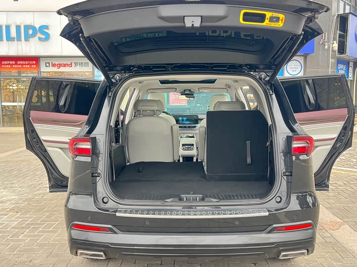 Фото 9 - Ford Equator