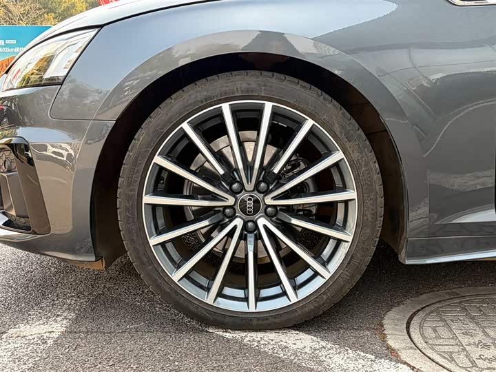 Фото 9 - Audi A5